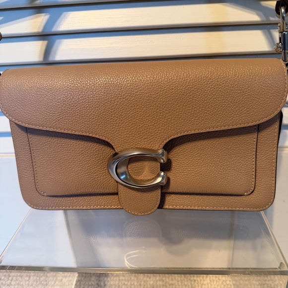 Coach Tabby 26 shoulder bag in light taupe - Picture 12 of 12